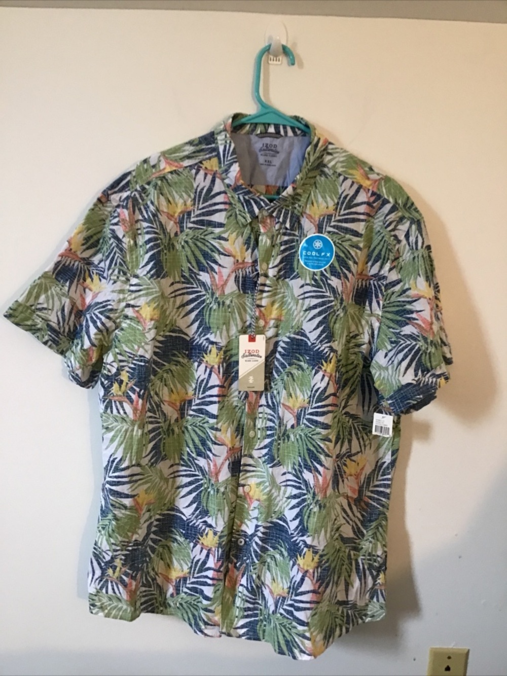 IZOD Saltwater Mens Button-Up Shirt XXL Cooling Technology